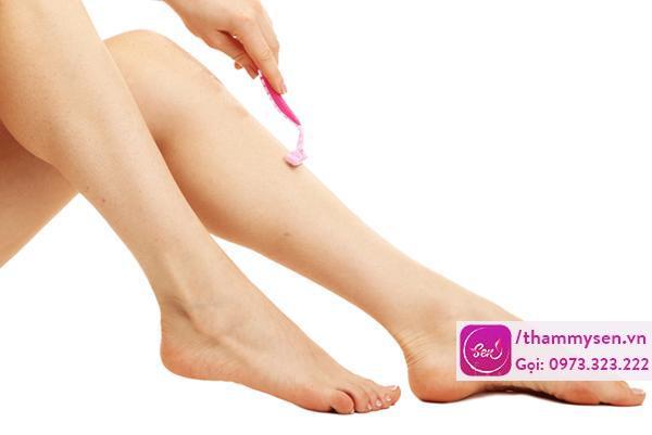 Triệt lông chân có ảnh hưởng gì không