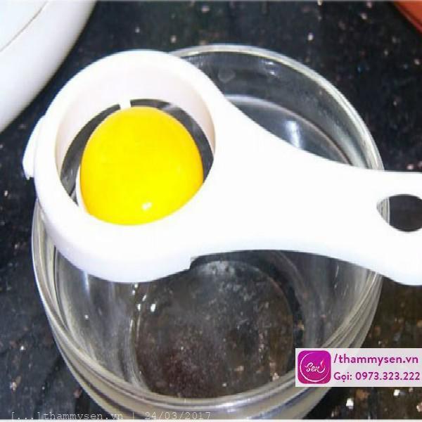 tẩy ria mép ở phụ nữ