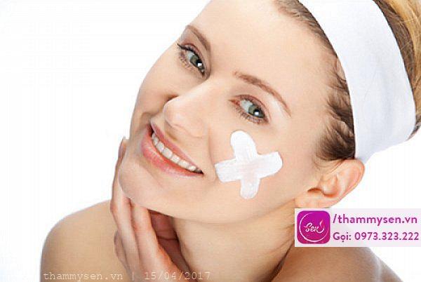 Cách trị mụn bằng kem đánh răng liệu có hiệu quả thật không? Cách trị mụn bằng kem đánh răng