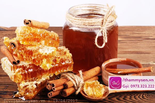 Cách trị mụn bằng rau diếp cá đơn giản hiệu quả