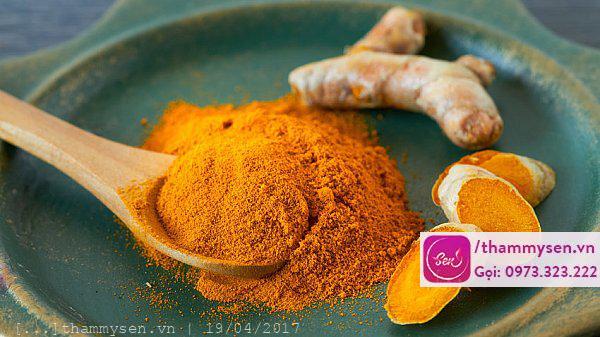 làm trắng da toàn thân bằng nghệ tươi