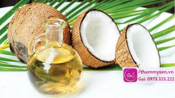 Tắm trắng toàn thân bằng dầu dừa