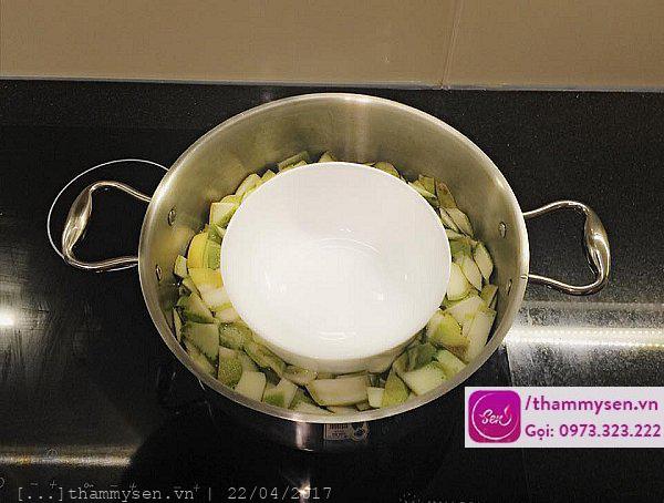 Trị mụn bằng cách xông hơi