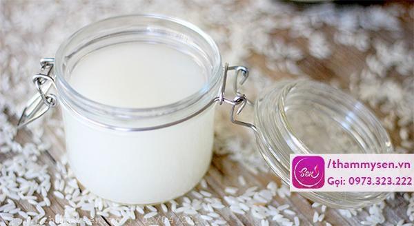Trị mụn bằng nha đam