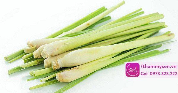 Xông mặt trị mụn bằng sả có tác dụng gì?