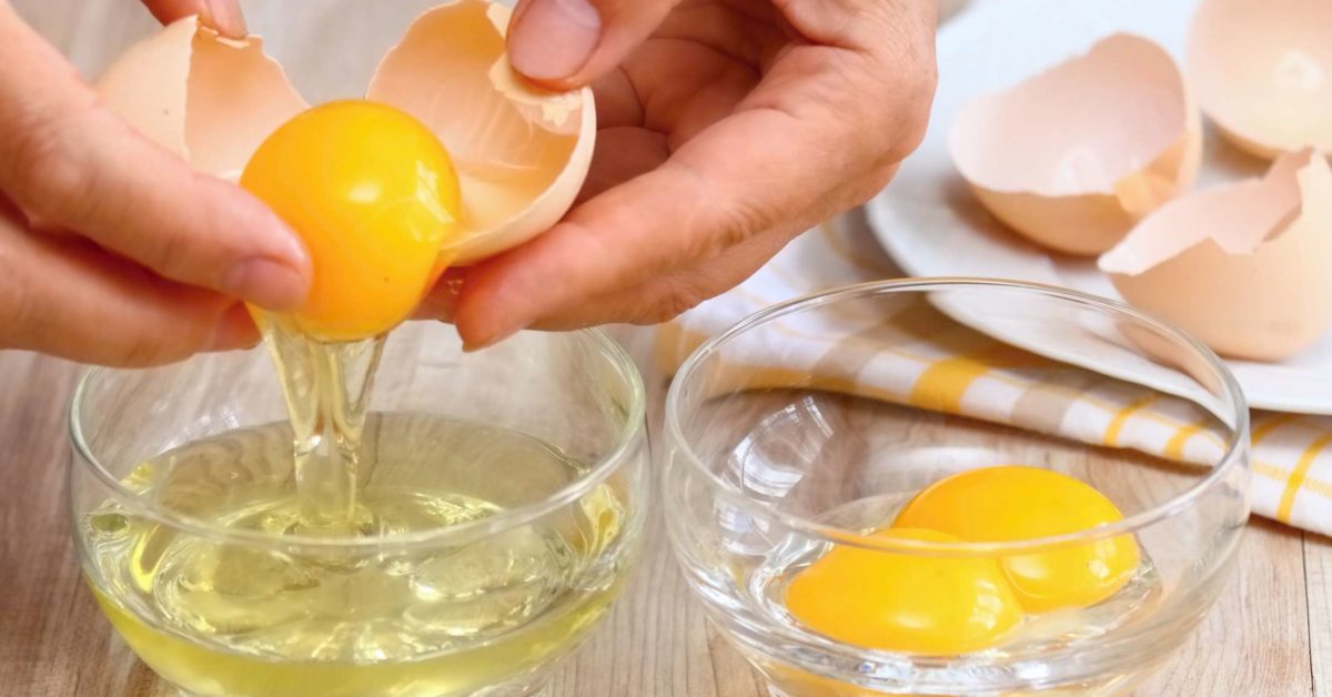 Tẩy lông với lòng trắng trứng