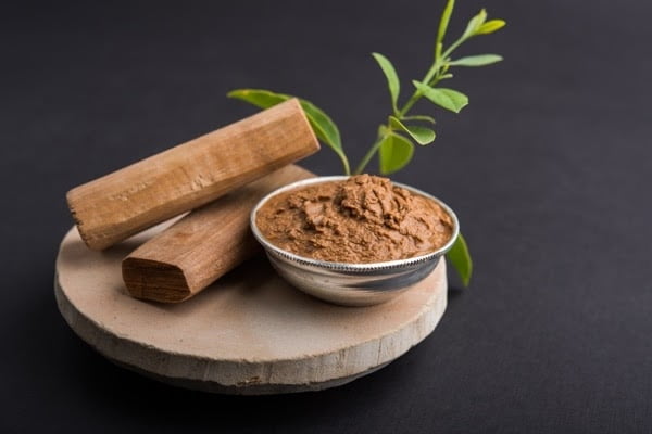 Gỗ đàn hương và dầu đàn hương Gỗ đàn hương và dầu đàn hương